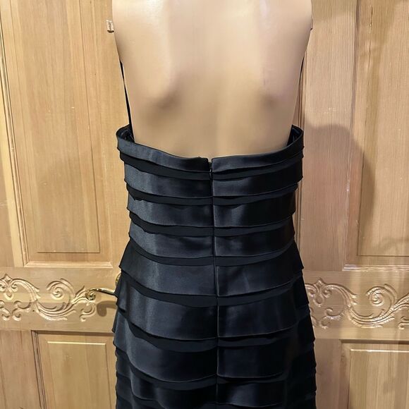 White House Black Market Black Strapless Dress SZ 8 - Picture 4 of 6